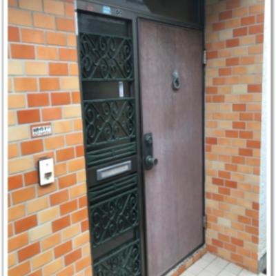 施工前 玄関ドア 施工前 玄関ドア