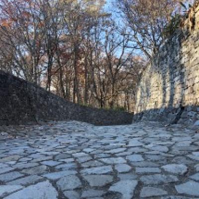 清澄な自然をお庭に「チャペルストーン」 清澄な自然をお庭に「チャペルストーン」