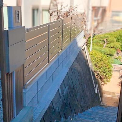 【リフォーム事例:10711-2】古くなったブロック塀をフェンスに交換!/横須賀市 【リフォーム事例:10711-2】古くなったブロック塀をフェンスに交換!/横須賀市