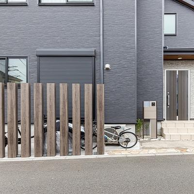 【リフォーム事例:8782】お住まいの境界にぴったり!目隠しフェンス・枕木設置工事/茅ヶ崎市 【リフォーム事例:8782】お住まいの境界にぴったり!目隠しフェンス・枕木設置工事/茅ヶ崎市