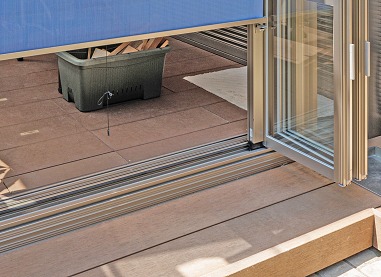 ステップと折れ戸 ステップと折れ戸