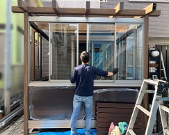 サッシはめ込み サッシはめ込み