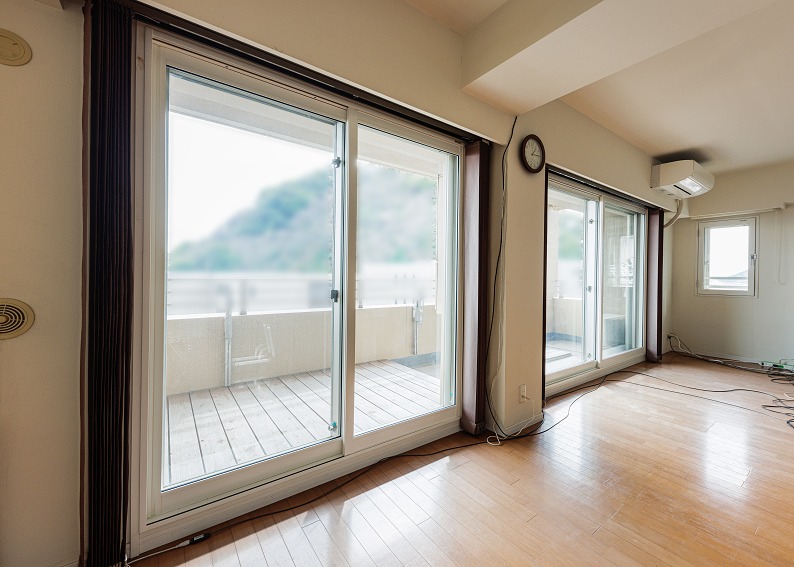 ����ץ饹��_��ӥ󥰤λܹ��̿�